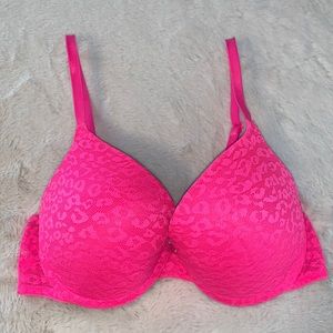 32D Victoria’s Secret PINK wear everywhere padded leopard print push-up bra